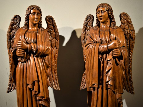 Sculpture  - Pair of large angels in lime wood